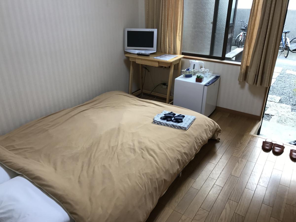 Minshuku Takenoya Hotel Naoshima Luaran gambar